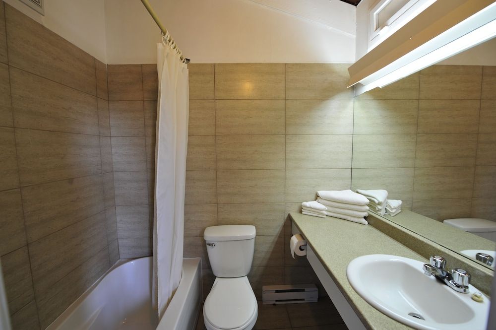 Hotel Motel Bonsoir Standard Room, 1 Queen Bed, Non Smoking 4