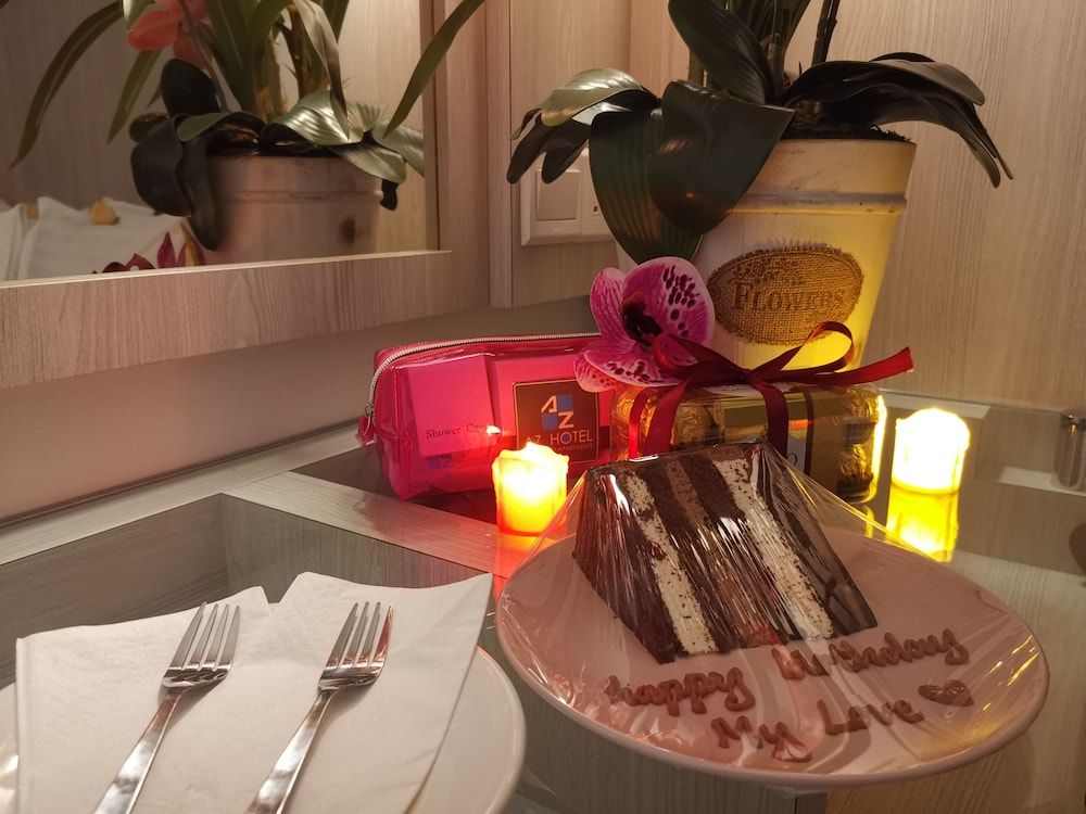 Room Service - Dining