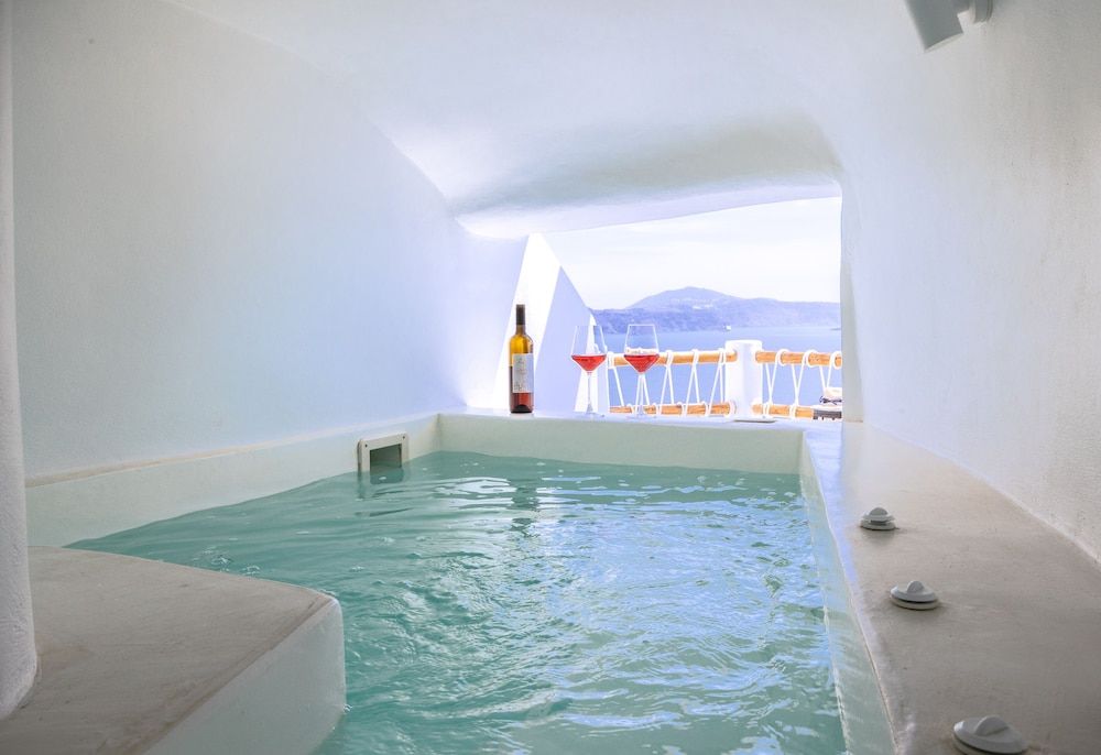 undefined Luxus VIP Suites 2