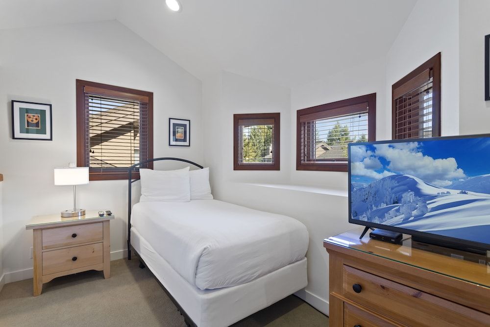 Lakeside Condo at Deer Valley - 2 Bedroom - #1733