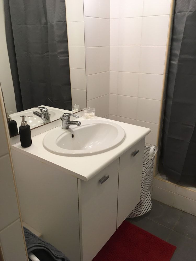 Appart Cosy Brest Les Capucins City Apartment, Private Bathroom, River View 3