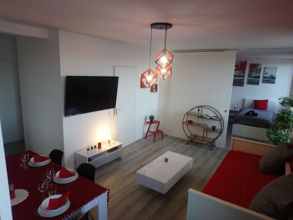 Appart Cosy Brest Les Capucins Apartment, Private Bathroom, Harbor View 9