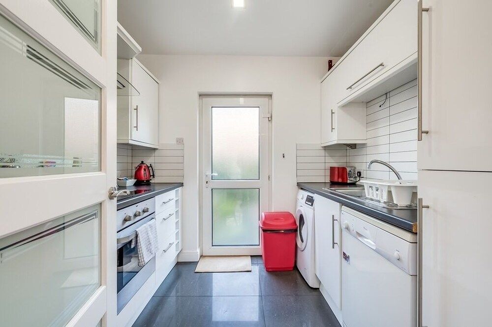 undefined Central Belfast Apartments: Salisbury 5