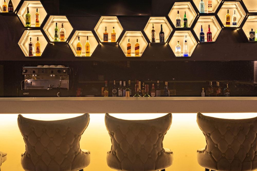 undefined Cysuites Apartment Hotel 5