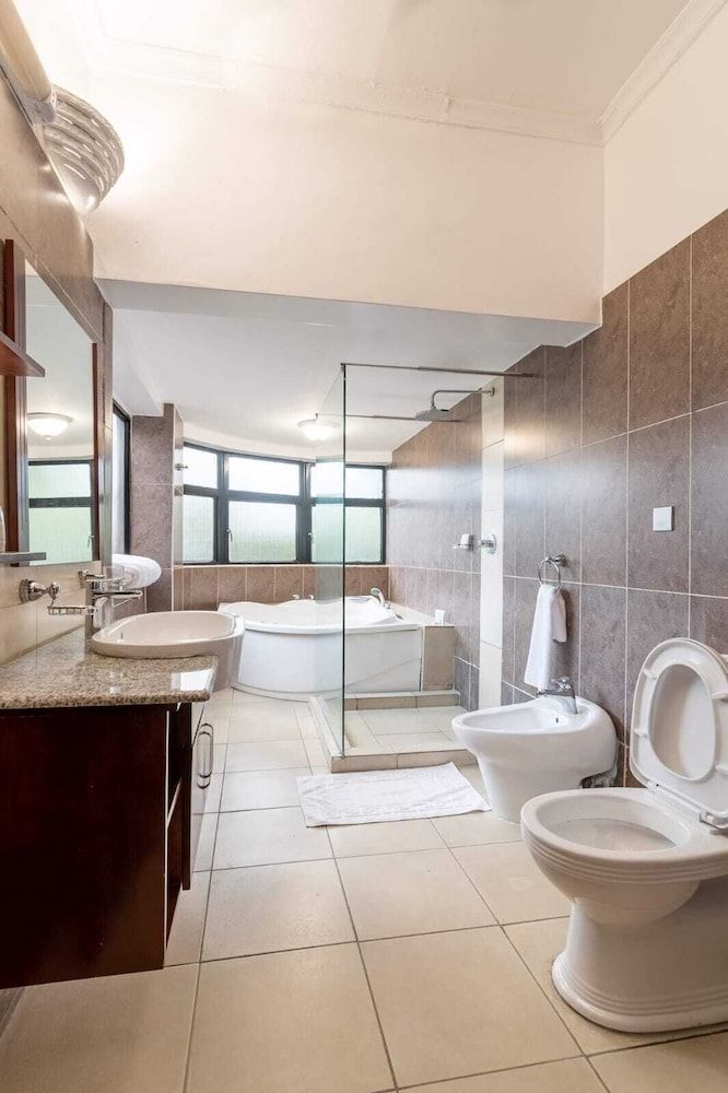 undefined Cysuites Apartment Hotel 9