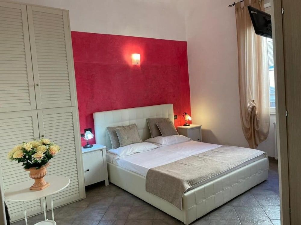 undefined Homelink Firenze - The Key 2