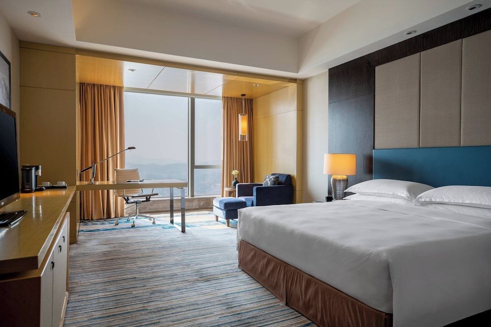 Club Room, 1 King Bed