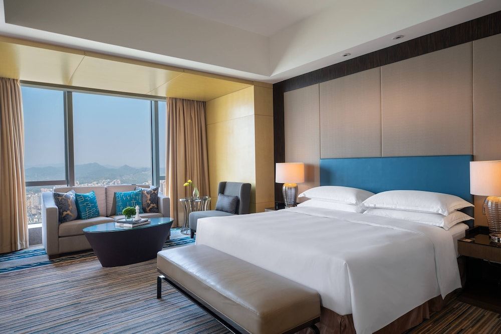 Renaissance Huizhou Hotel Club Suite, 1 Bedroom