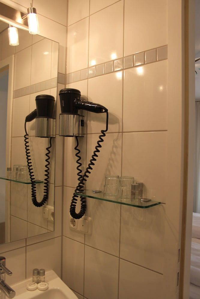 Hotel Occam Standard Double Room 12