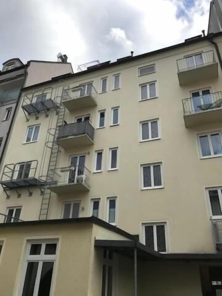 undefined Hotel Occam 3