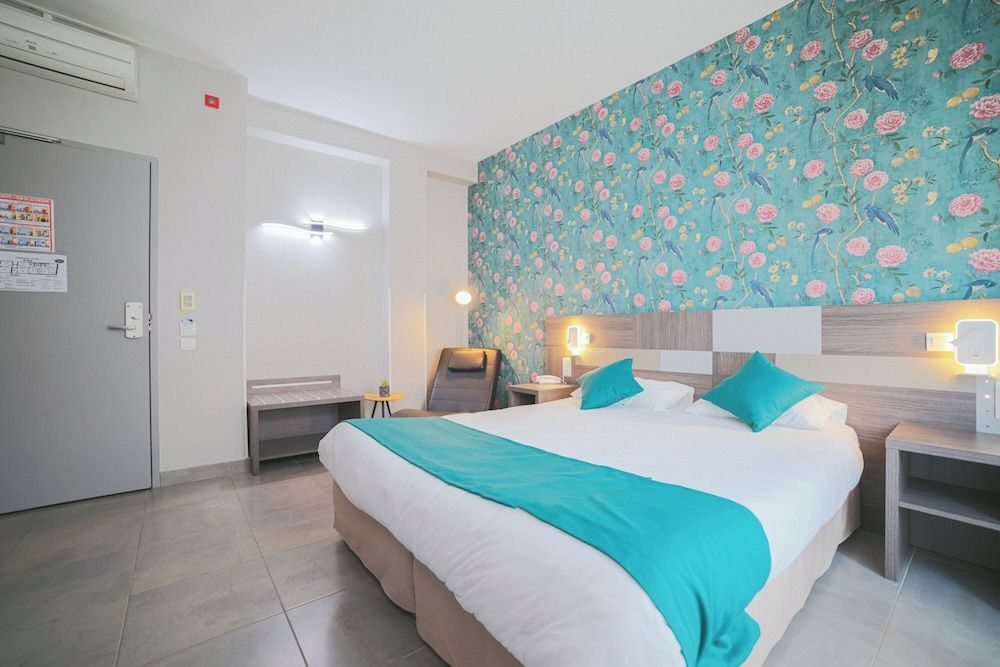 Junior Double Room