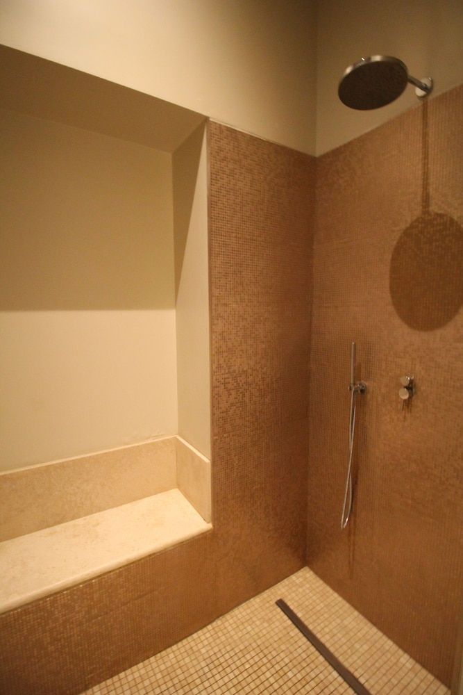 Domus 21 Luxury Suites Grand Room 2