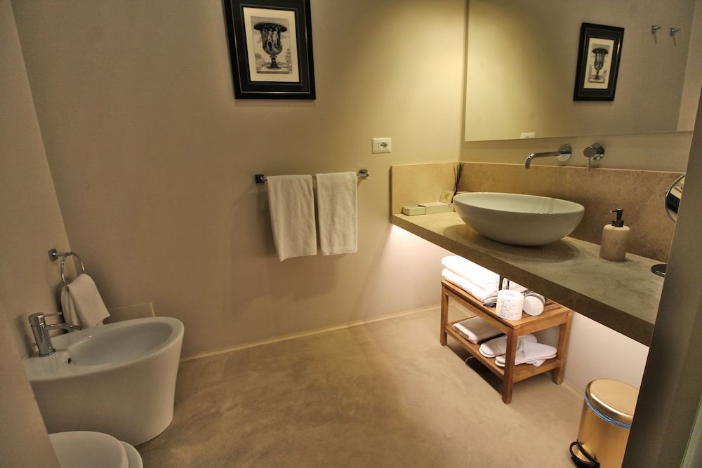 Domus 21 Luxury Suites Grand Room 5