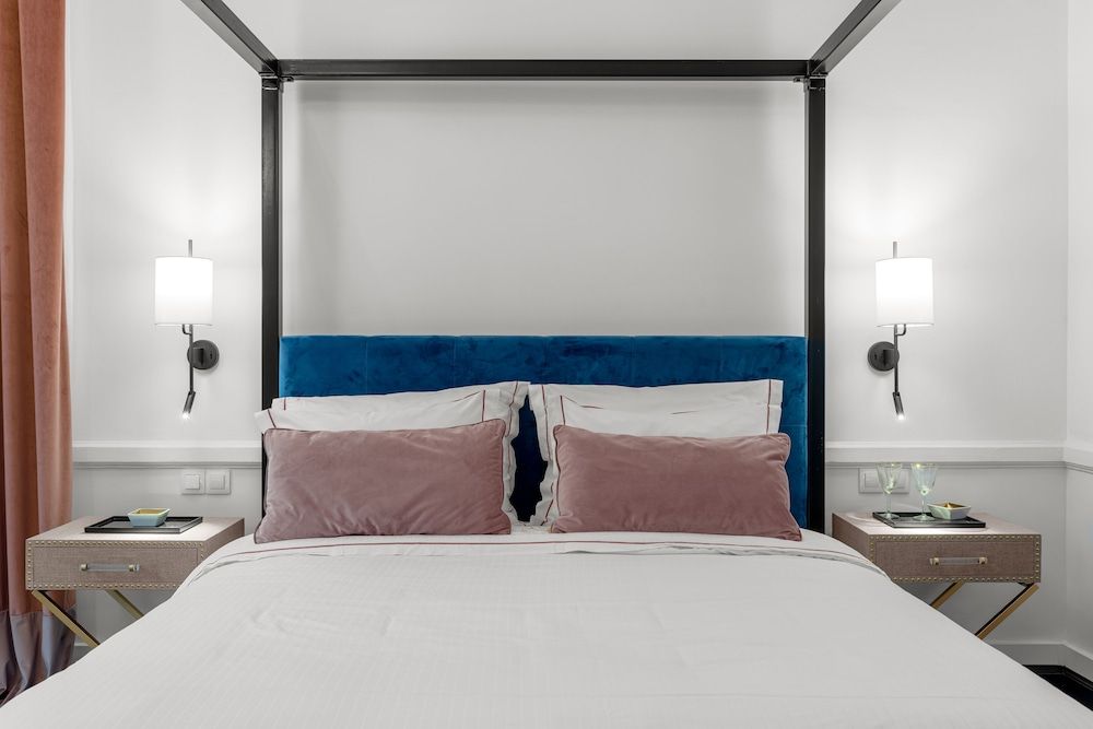 undefined 2 Mazi Suites 6