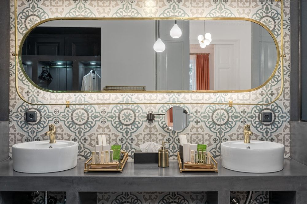 undefined 2 Mazi Suites 9