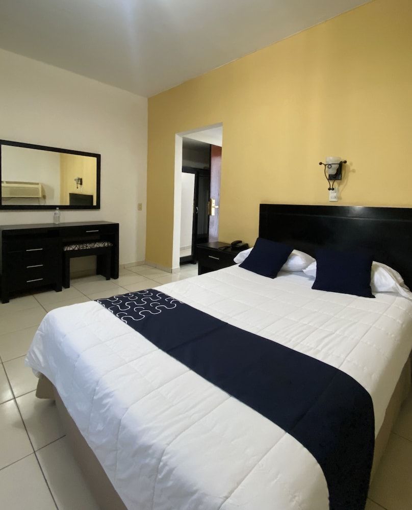 Hotel Impala de Tampico Standard Double Room, 1 Double Bed 3