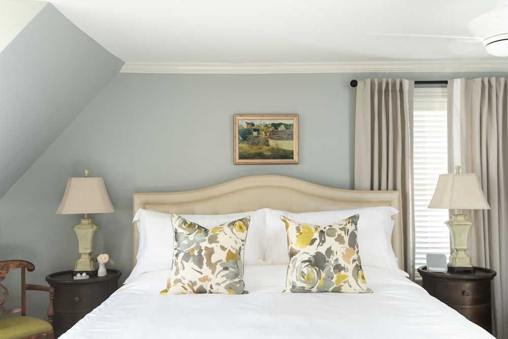 Premium Single Room, City View