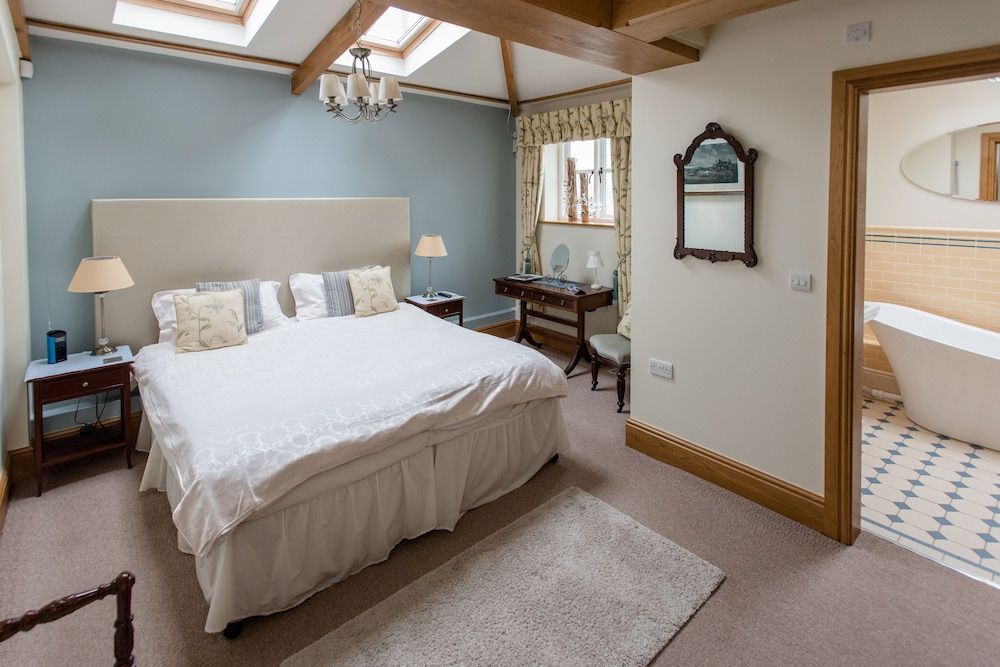 Mere Brook House Double or Twin Room (Honeycomb) 2