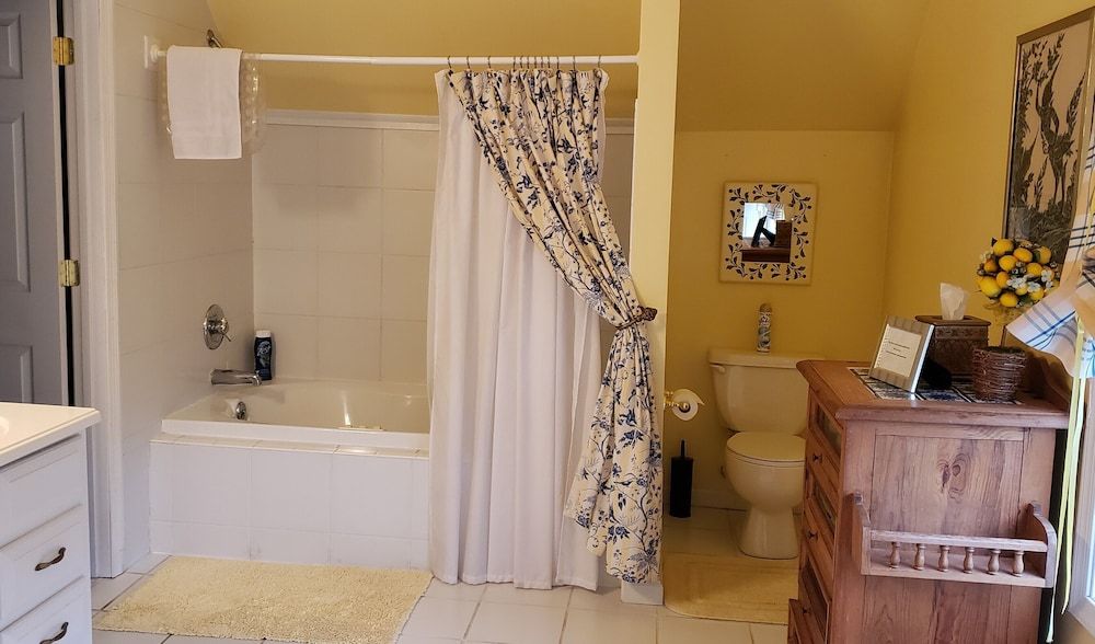 Longacre of Appomattox Premium Suite, 2 Bedrooms 5