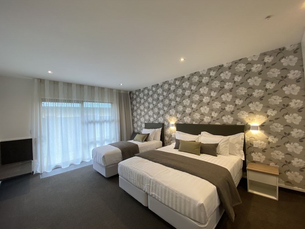 Studio Suite, Multiple Beds