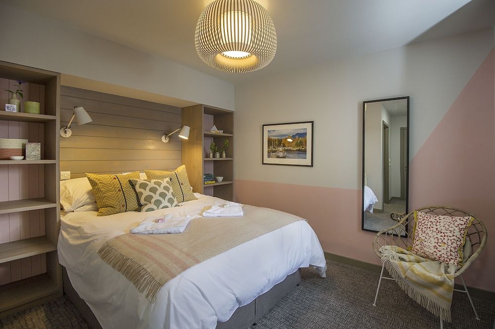 Lock Chambers Caledonian Canal Centre Double Room (Loch Dochfour)