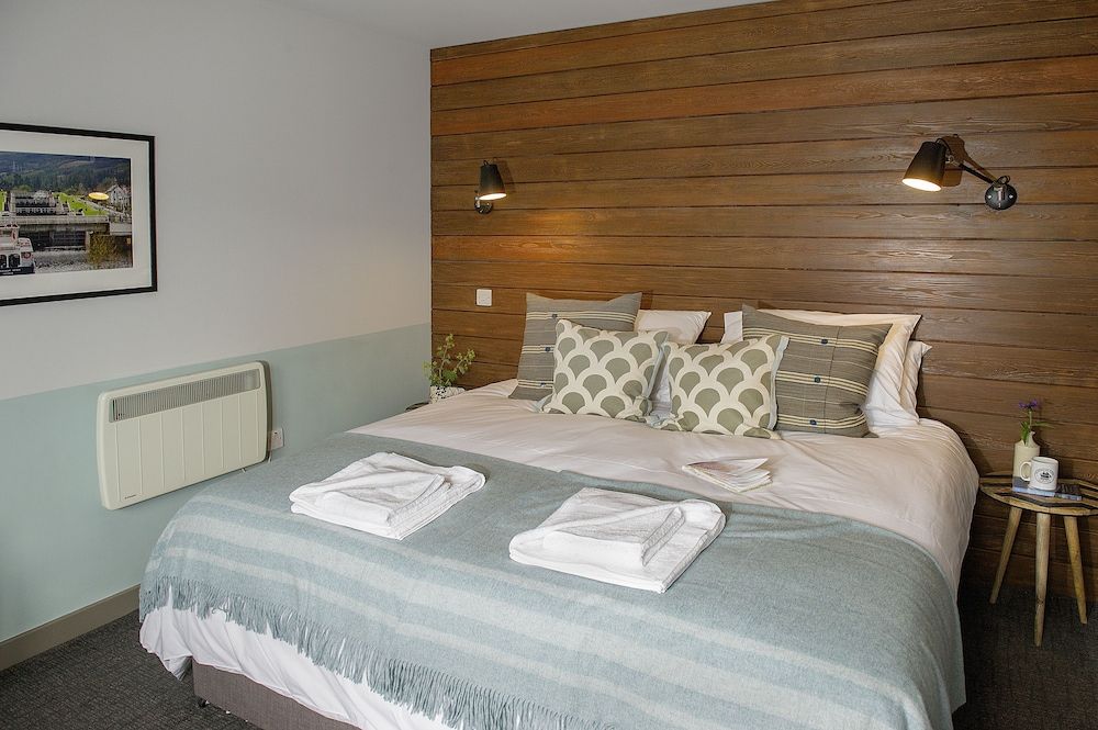 Lock Chambers Caledonian Canal Centre Standard Twin Room (Loch Oich)