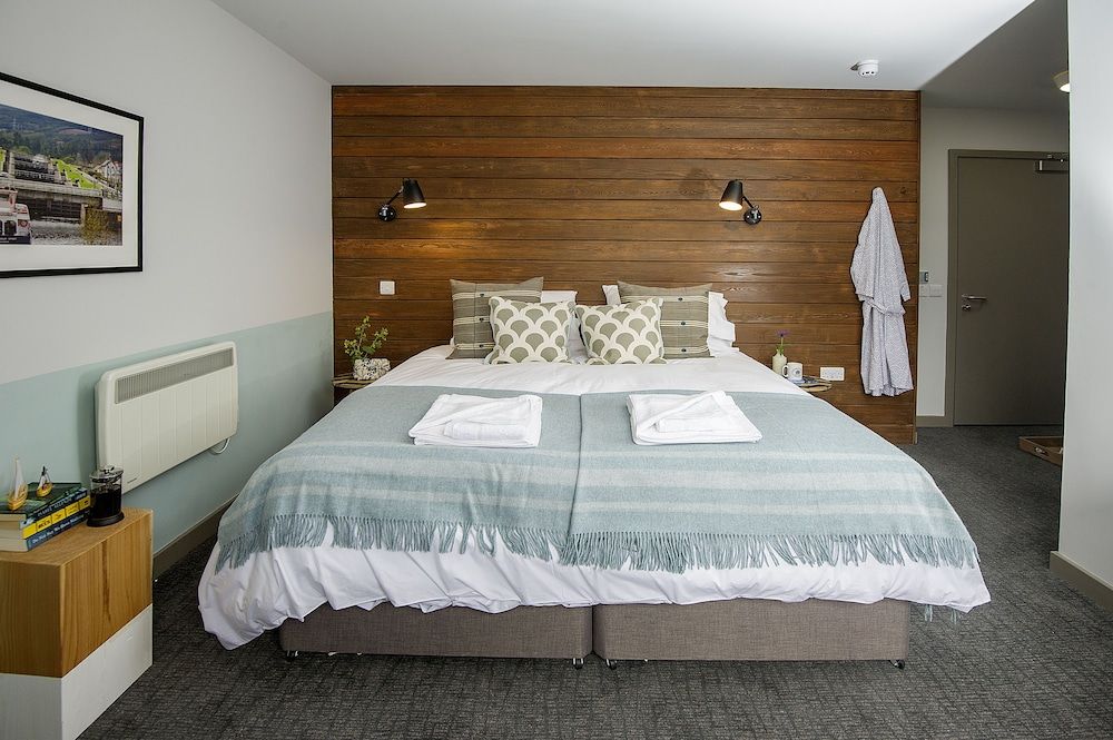 Lock Chambers Caledonian Canal Centre Standard Twin Room (Loch Oich) 6