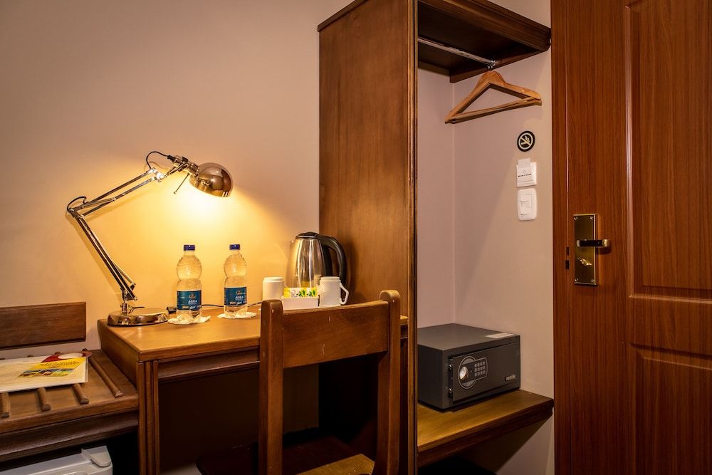 Flame Hotel Canela Standard Room 8