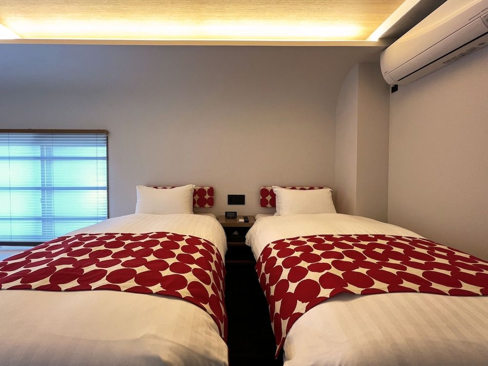 undefined Rinn Sanjo Takakura 7