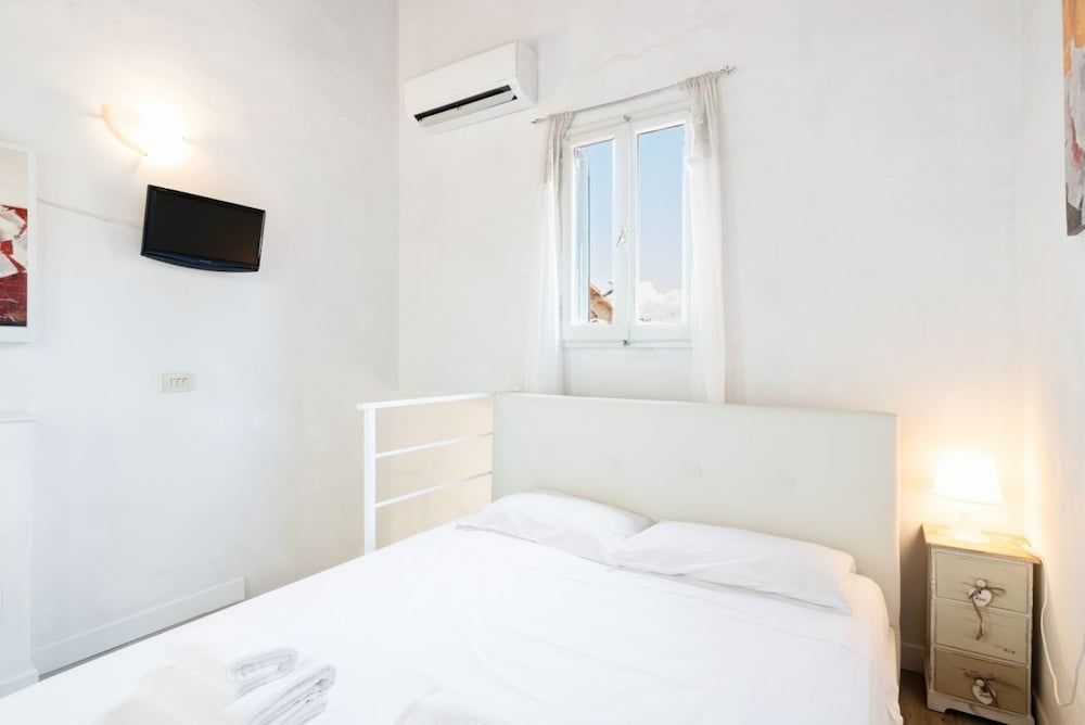 undefined Palazzo Medici Apartments 4