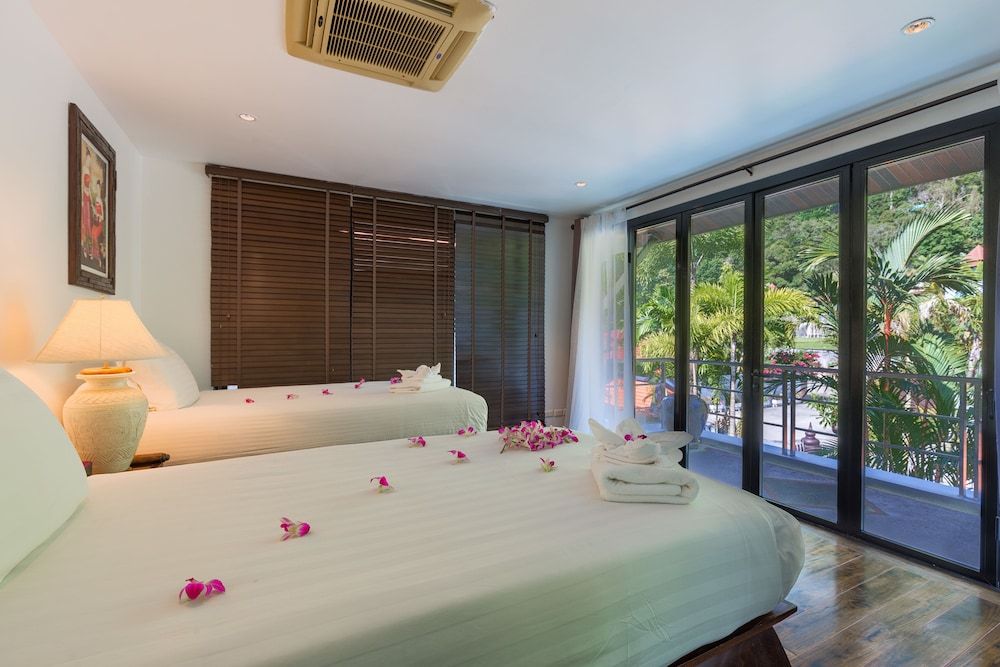 undefined Spectacular Seaview Pool Villa Kalim 6 7