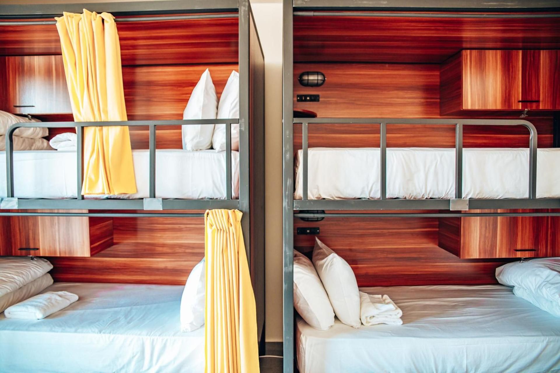 Roamer St Kilda Bed in 12-Bed Shared Dormitory - Non Smoking 3