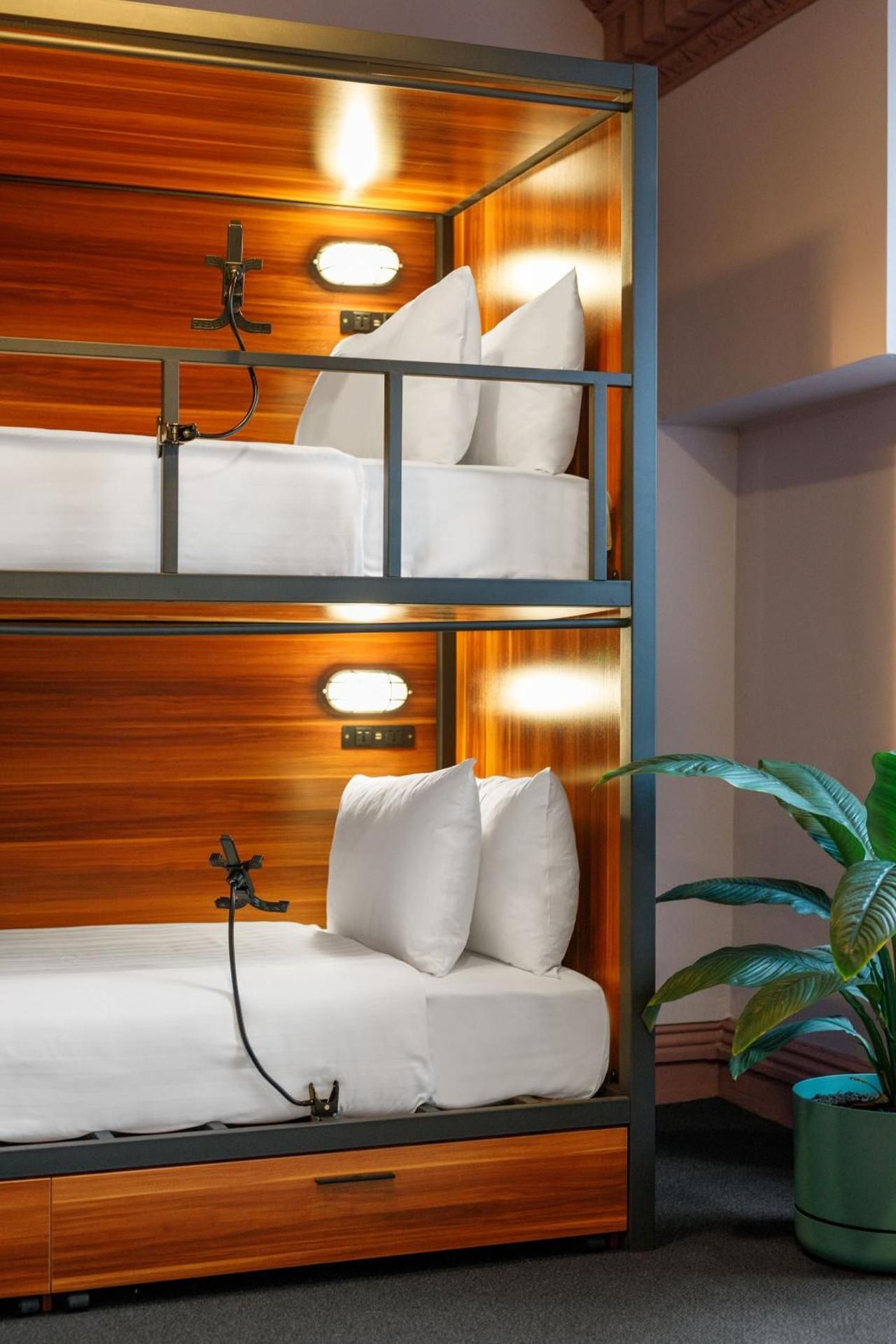 Bed in 4-Bed Female Dormitory Room - Non Smoking