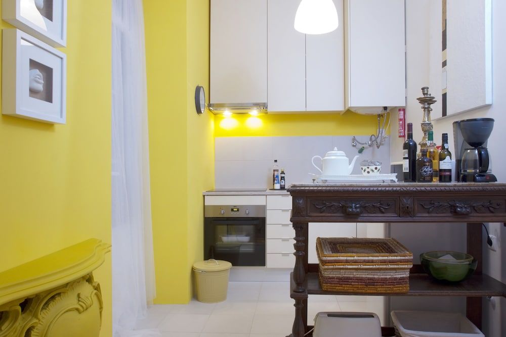 Spirit of Time Spend time in Lisbon Apartment, 2 Bedrooms, Balcony, Garden View 11