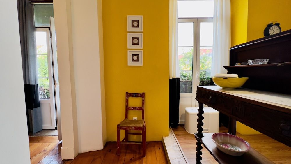 Spirit of Time Spend time in Lisbon Apartment, 2 Bedrooms, Balcony, Garden View 20