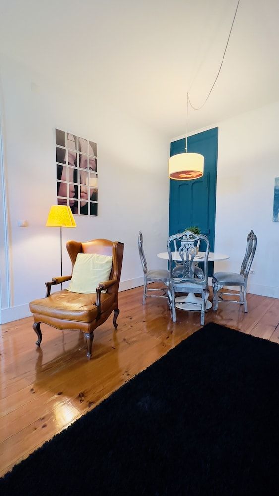 Spirit of Time Spend time in Lisbon Apartment, 2 Bedrooms, Balcony, Garden View 27