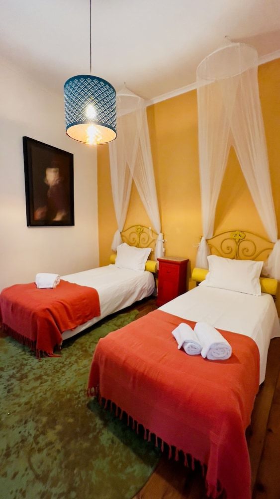 Spirit of Time Spend time in Lisbon Apartment, 2 Bedrooms, Balcony, Garden View 7