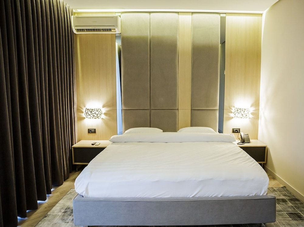 VisPas Hotel Junior Suite 3