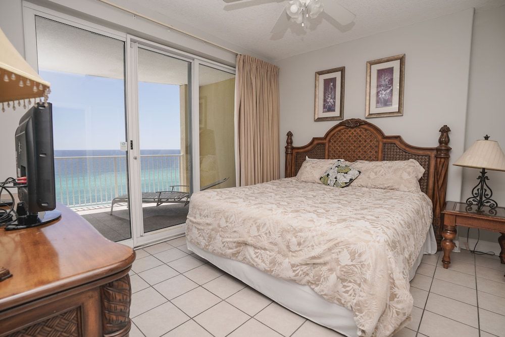 Condo, 2 Bedrooms, Ocean View (1209)