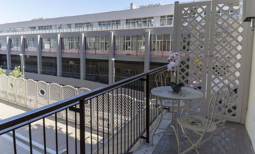 B&B Maremy - 4 Elementi Deluxe Twin Room, City View (Stanza Aria) 5