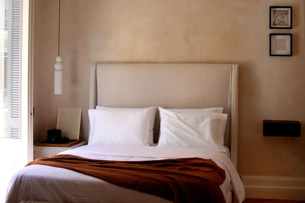 Monsieur Didot The Anthem