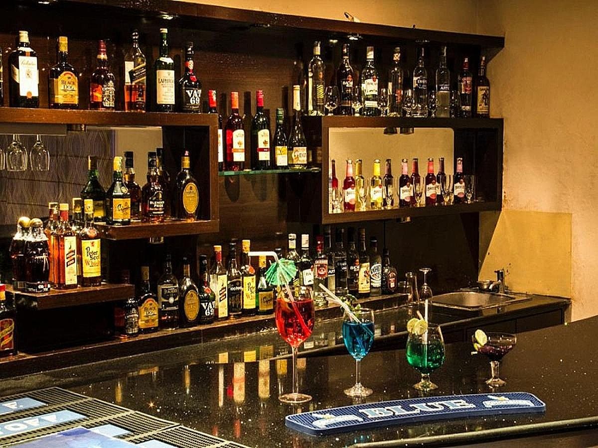Bar