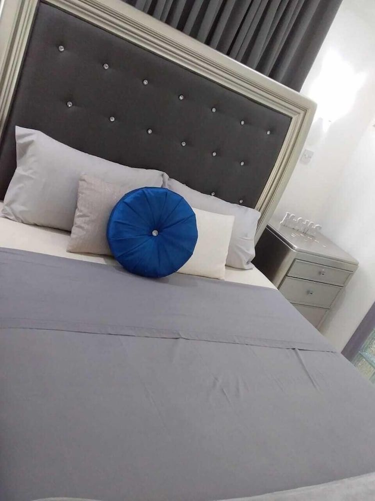 Agnes Cottage Honeymoon Room (Sapphire) 2