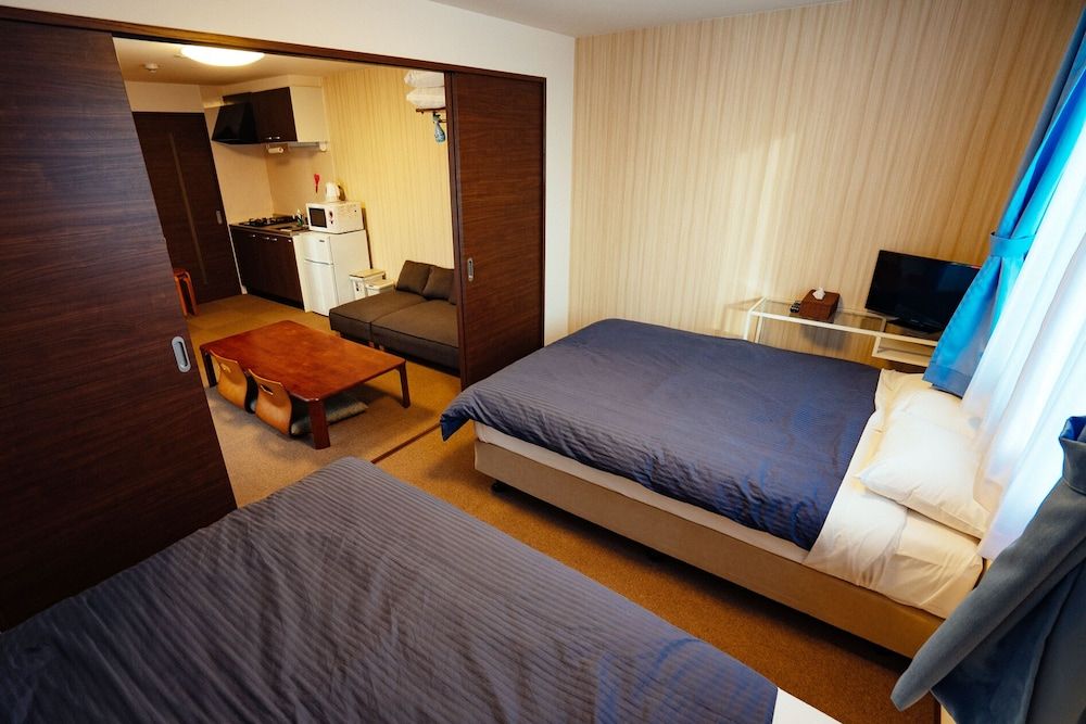 Deluxe Family Room