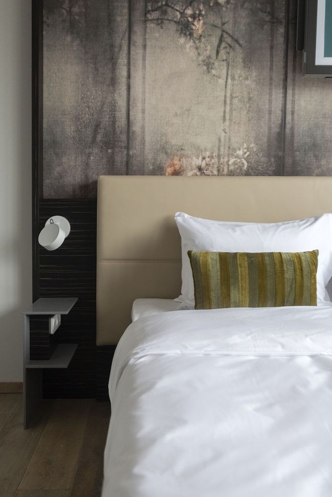 Numa Prague Poise Large Room with Balcony 3