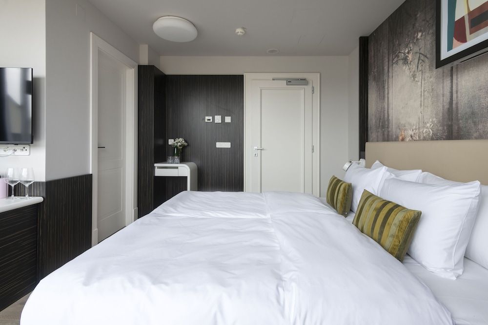 Numa Prague Poise Large Room with Balcony