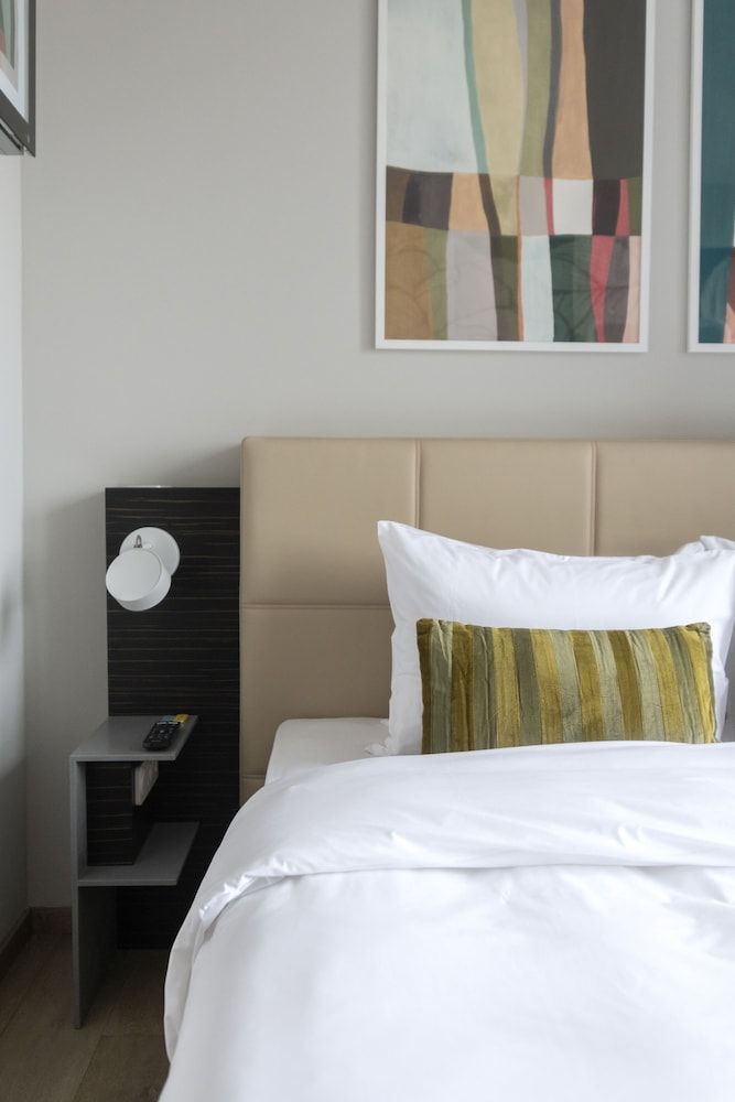 Numa Prague Poise Large Studio with Kitchenette 3