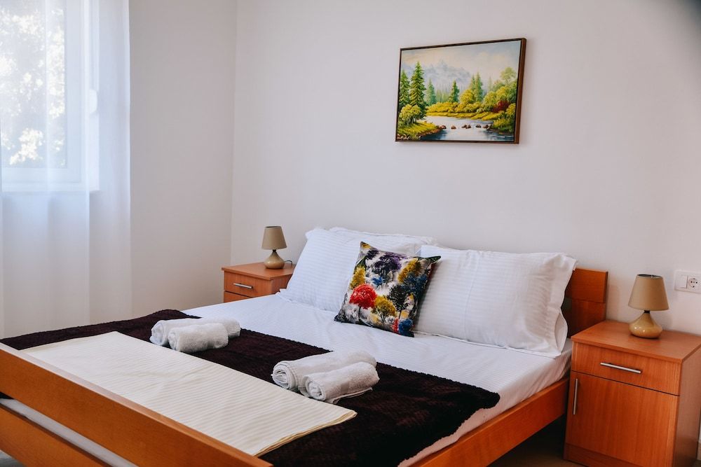 Riva Luxury Panoramic Apartment, Multiple Beds, Sea View 3