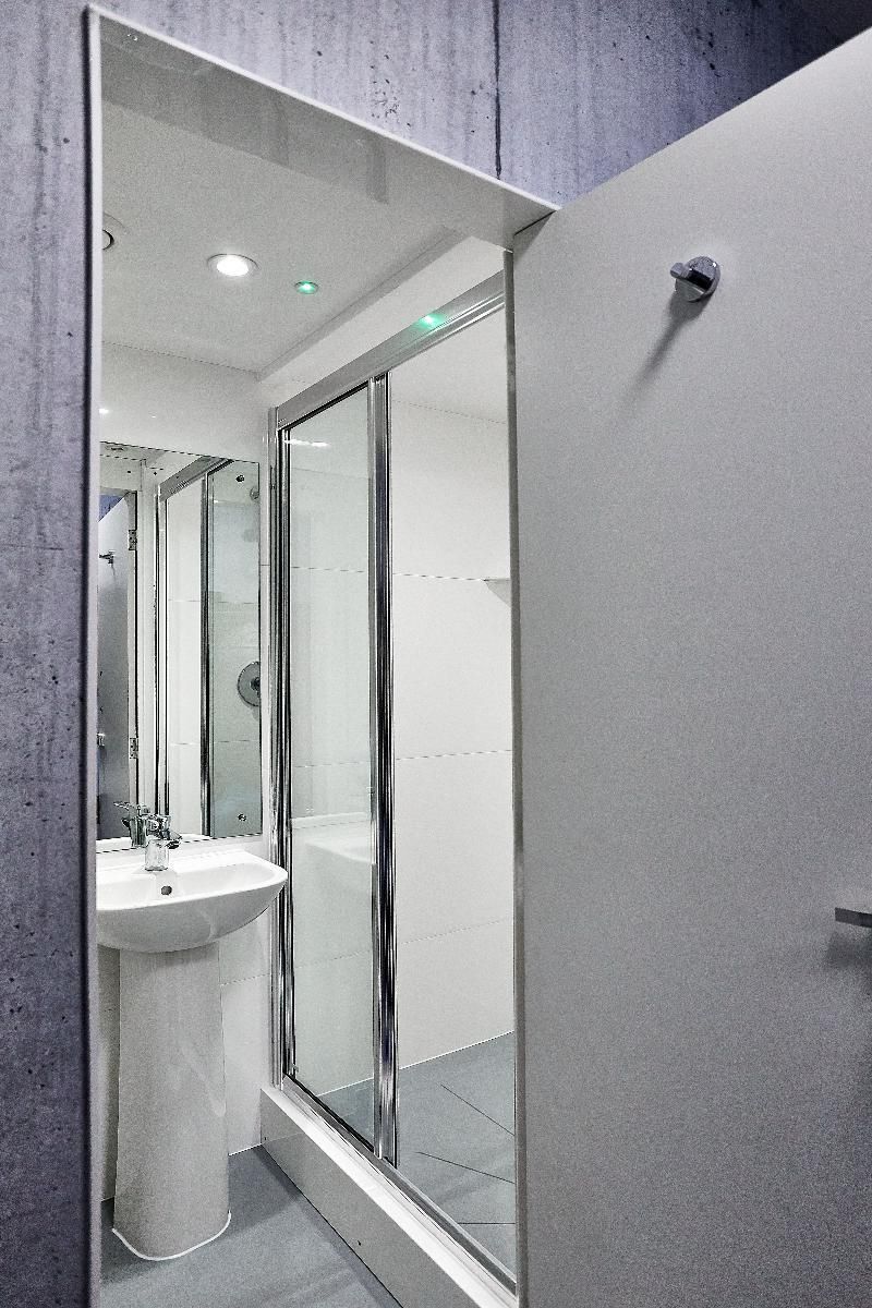 St Christopher's Edinburgh Old Town - Hostel Double Ensuite 3