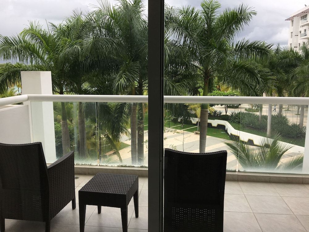 Apartamento en Playa Blanca Town Center Studio, Multiple Beds, Accessible 3